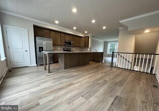 126 Kinross Ln in Fredericksburg, VA - Building Photo - Building Photo