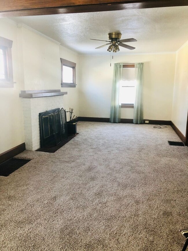 530 Merrill Ave in Loves Park, IL - Building Photo - Building Photo