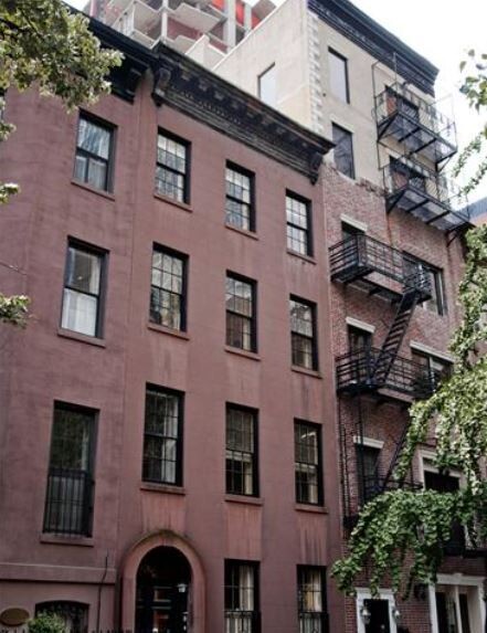 308 E 52nd St in New York, NY - Building Photo