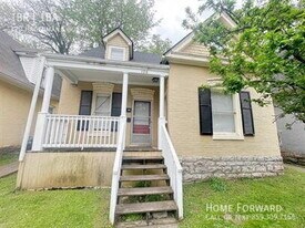 120 Hagerman Ct in Lexington, KY - Building Photo