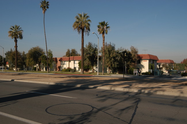 Magnolia Apartments in Riverside, CA - Building Photo - Building Photo