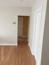 204 Lake Shore Rd, Unit 3 in Boston, MA - Building Photo - Building Photo