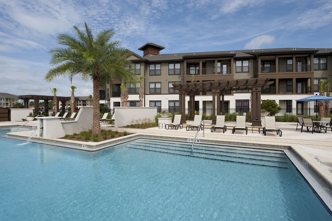 Whitepalm Apartments in Port Orange, FL - Foto de edificio