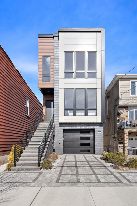 34 Leonard St in Jersey City, NJ - Building Photo