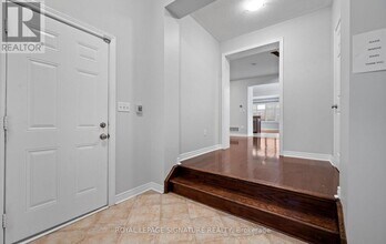 2019 Trawden Way in Oakville, ON - Building Photo - Building Photo