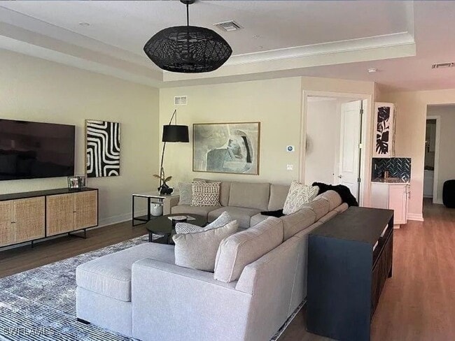 property at 196 Indies Dr E