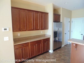 455 Needmore Rd in Clarksville, TN - Building Photo - Building Photo