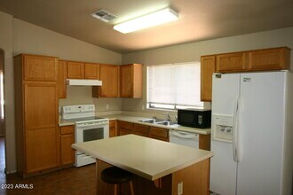 6221 W Illini St in Phoenix, AZ - Building Photo - Building Photo