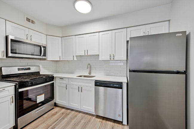 8529 Rising Sun Ave in Philadelphia, PA - Building Photo - Building Photo