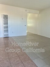 1860 Ethan Way in Sacramento, CA - Foto de edificio - Building Photo
