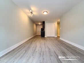 1435 N Dearborn St, Unit A in Chicago, IL - Building Photo - Building Photo