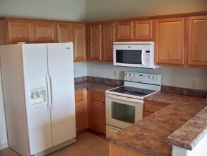 27 Bunker Dr in Reeds Spring, MO - Building Photo - Building Photo