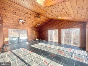 4925 West Chester Pike in Newtown Square, PA - Building Photo - Building Photo