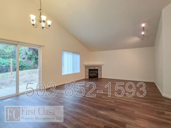 13170 SW Menlor Ln in Portland, OR - Building Photo - Building Photo