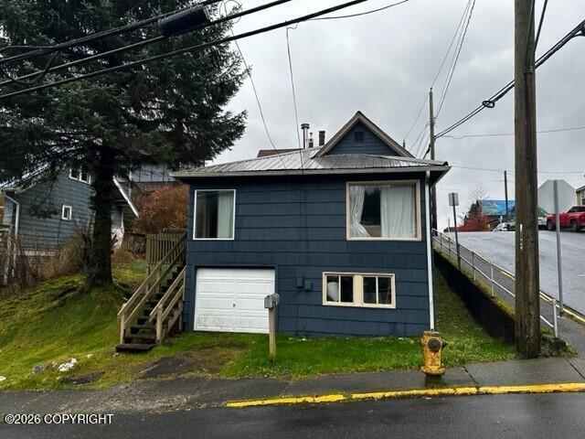 property at 399 Bawden St