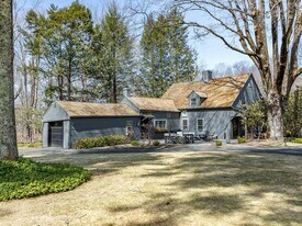 245 West St in Morris, CT - Building Photo