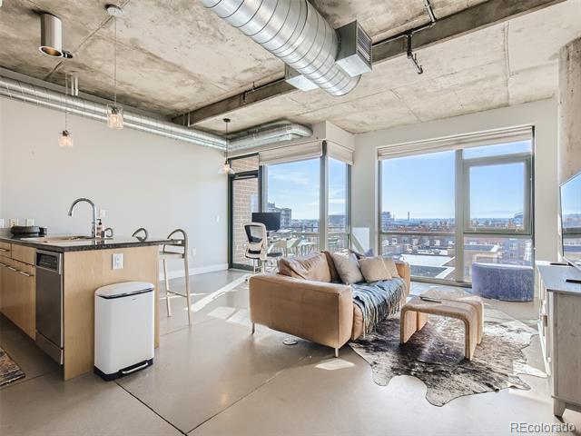 2100 16th St in Denver, CO - Building Photo