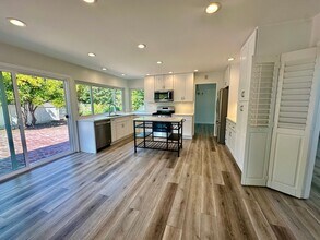 1954 Port Bristol Cir in Newport Beach, CA - Building Photo - Building Photo