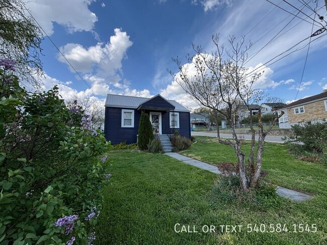 property at 950 Morgan Ave SE