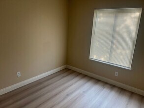 956 N Sandalwood Ave in Rialto, CA - Building Photo - Building Photo