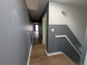 205-11 110th Ave, Unit 2nd floor in Queens, NY - Building Photo - Building Photo