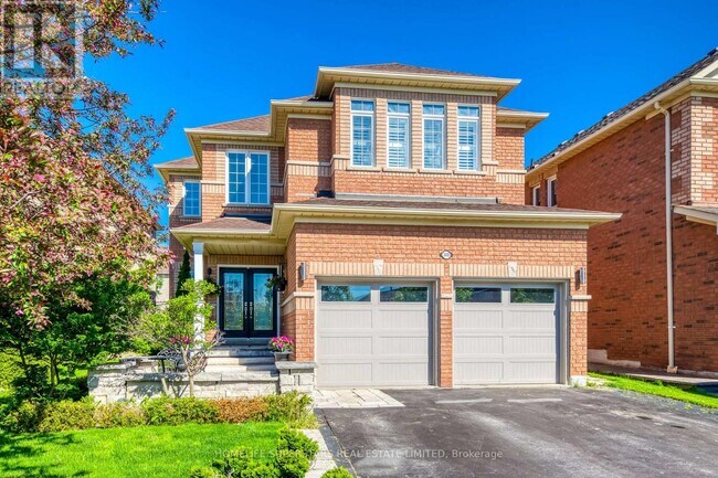 3465 Aquinas Ave in Mississauga, ON - Building Photo - Building Photo