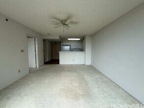 215 N King St in Honolulu, HI - Building Photo - Building Photo