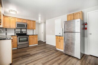 2624 Texel Dr in Kalamazoo, MI - Building Photo - Building Photo