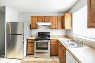 124 Raintree Dr in Irmo, SC - Foto de edificio - Building Photo