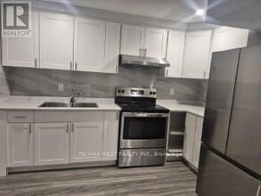 12 Yellow Avens Blvd in Brampton, ON - Building Photo - Building Photo