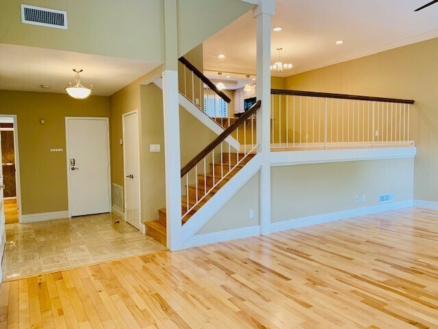 7933 CAMINITO DEL CID in La Jolla, CA - Building Photo