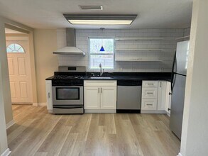 516 NW 29th Ave in Gainesville, FL - Building Photo - Building Photo