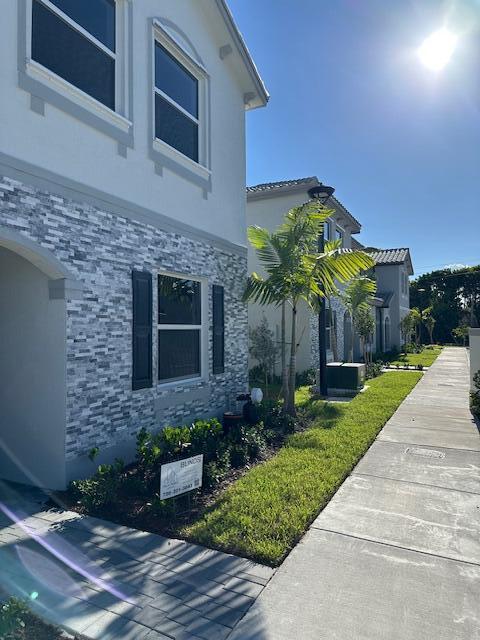 1154 SE 2nd St in Florida City, FL - Building Photo