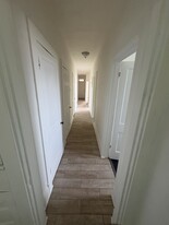 137 Hazelwood Ave, Unit 1 in Pittsburgh, PA - Building Photo