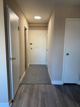 1041 E Knapp St in Milwaukee, WI - Building Photo - Building Photo