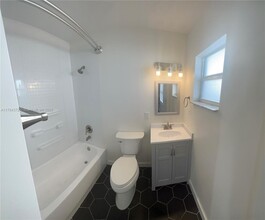 1015 SW 4th Ave in Fort Lauderdale, FL - Building Photo - Building Photo