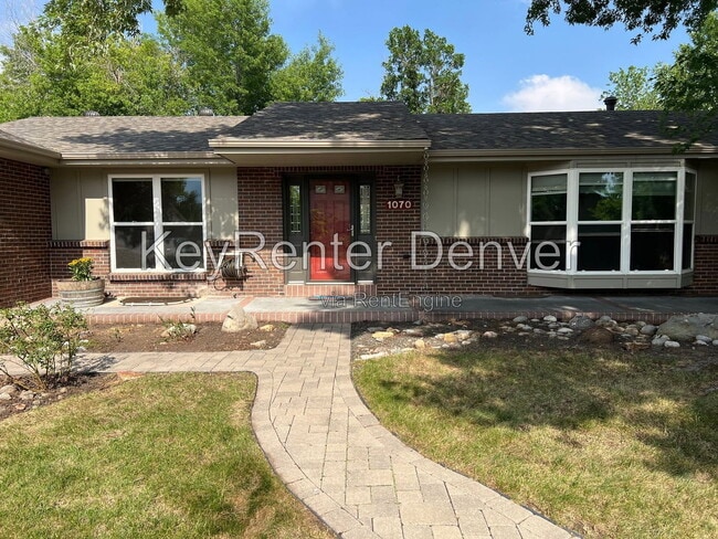 property at 1070 S Elmira St