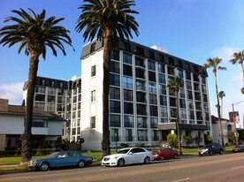 2601 E Ocean Blvd, Unit 206 in Long Beach, CA - Building Photo