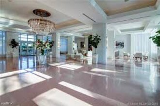 3737 Collins Ave in Miami Beach, FL - Building Photo - Building Photo