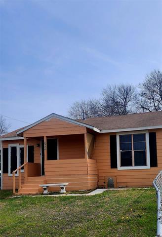 property at 2530 Camel Ct