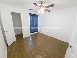 8617 Fancy Finch Dr in Tampa, FL - Building Photo - Building Photo