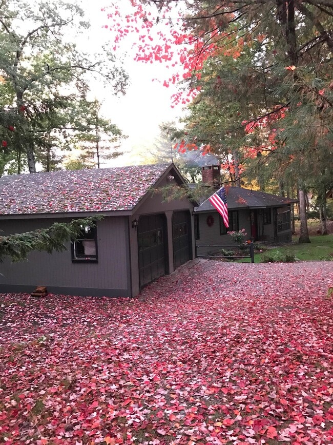 property at 19 Mirror Lake Dr