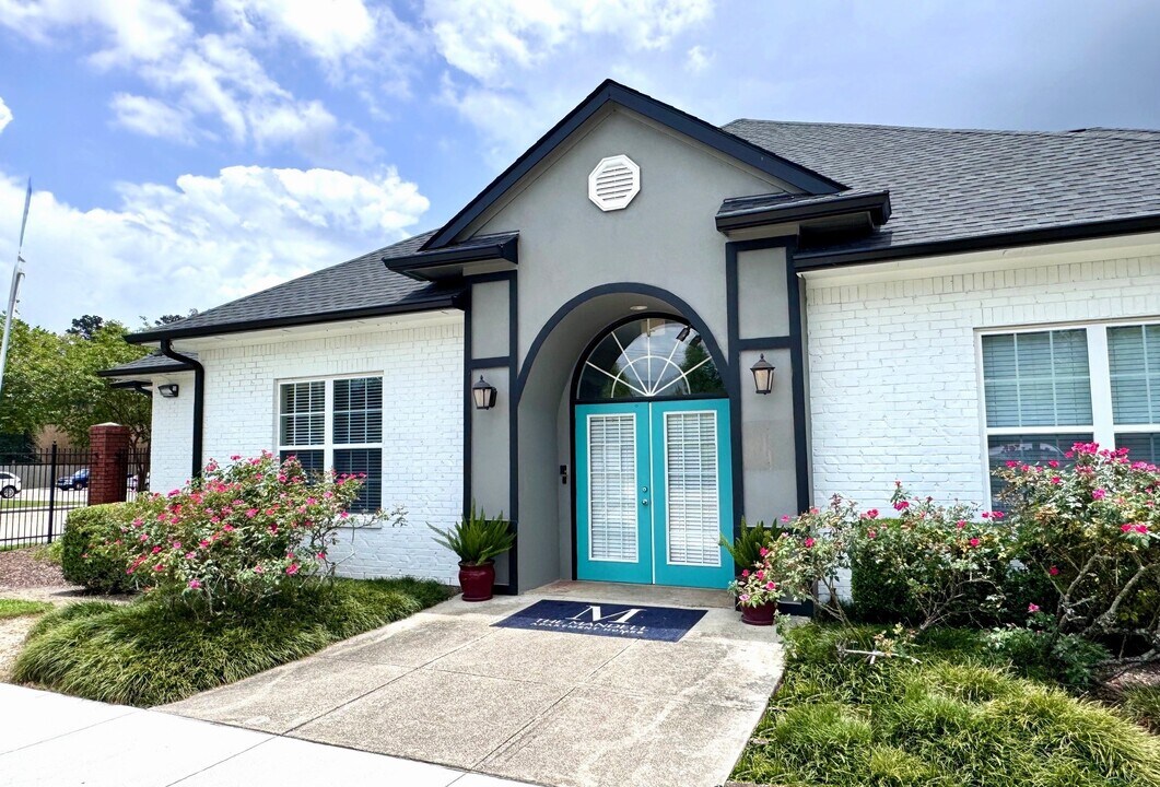 The Mandell in Denham Springs, LA - Building Photo