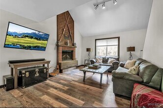 28 Woodstock Rd in Glenwood, NY - Building Photo - Building Photo