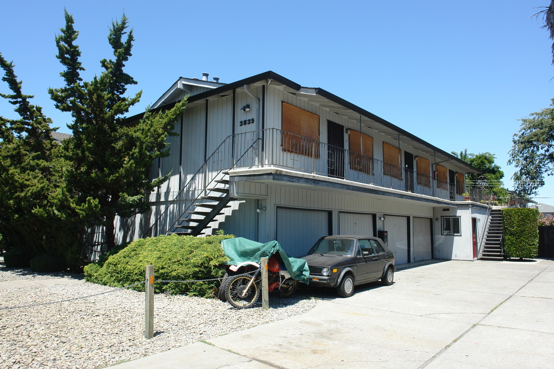 3835 Williams Rd in San Jose, CA - Building Photo