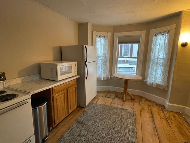 property at 46 Dummer St
