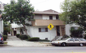 1862-1866 Silver Lake Blvd Apartamentos