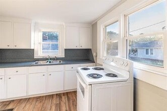 109 Cleveland Ave in Albemarle, NC - Building Photo - Building Photo