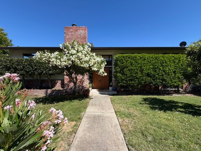 property at 10744 Deep Cliffe Dr