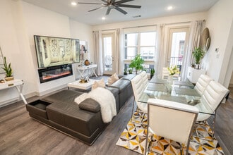 2522 El Camino Ln in Dallas, TX - Building Photo - Building Photo
